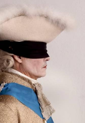 Maïwenn partage la première photo de Johnny Depp en Louis XV sur le tournage de Jeanne du Barry