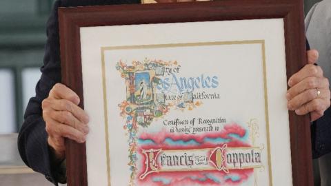 Francis Ford Coppola reçoit son étoile sur le Hollywood Boulevard : l'hommage d'Elle Fanning