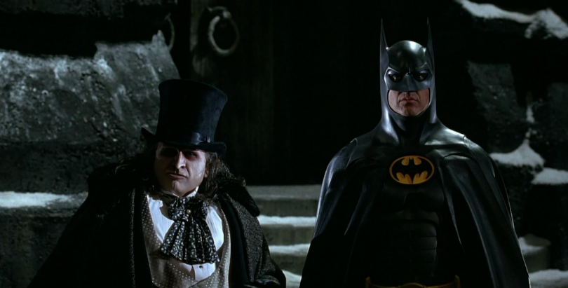 Danny DeVito et Michael Keaton dans Batman : le défi